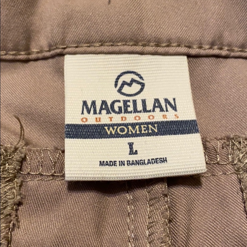 Magellan Shorts - Picture 3 of 3